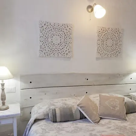 Il Borgo Di Maison d'hôtes 2*