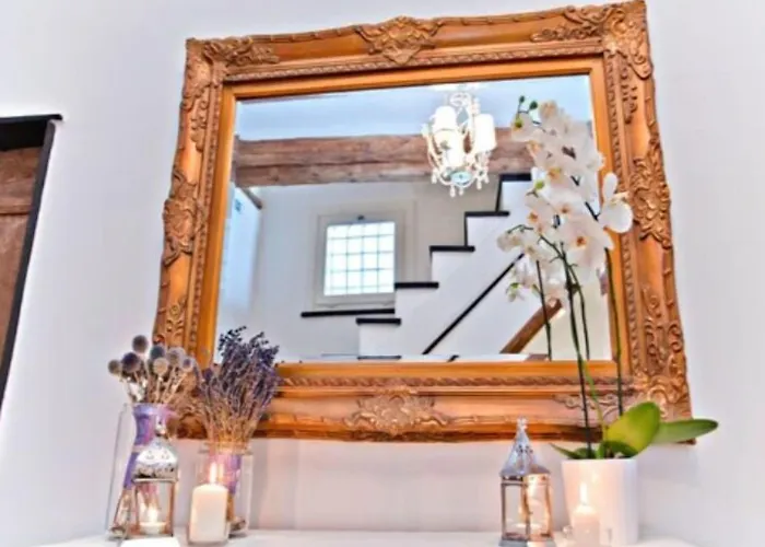 Il Borgo Di Affittacamere 2*